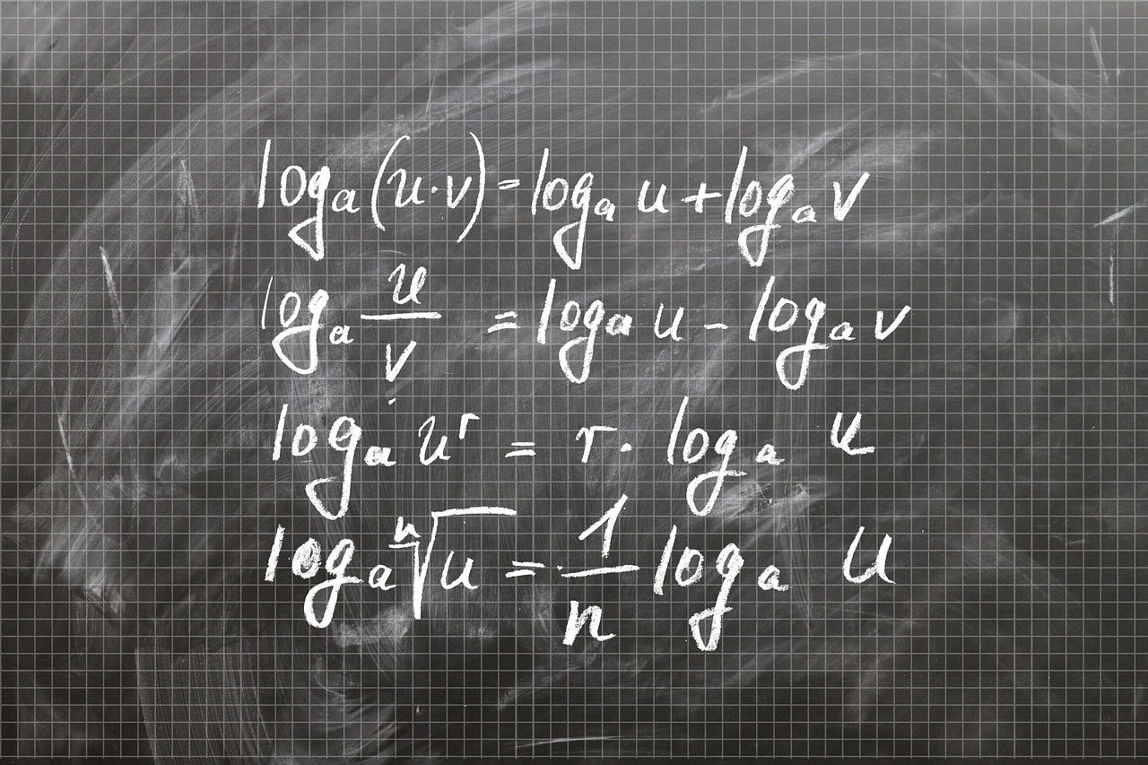 ¿Cómo funciona el logaritmo con un ejemplo práctico?